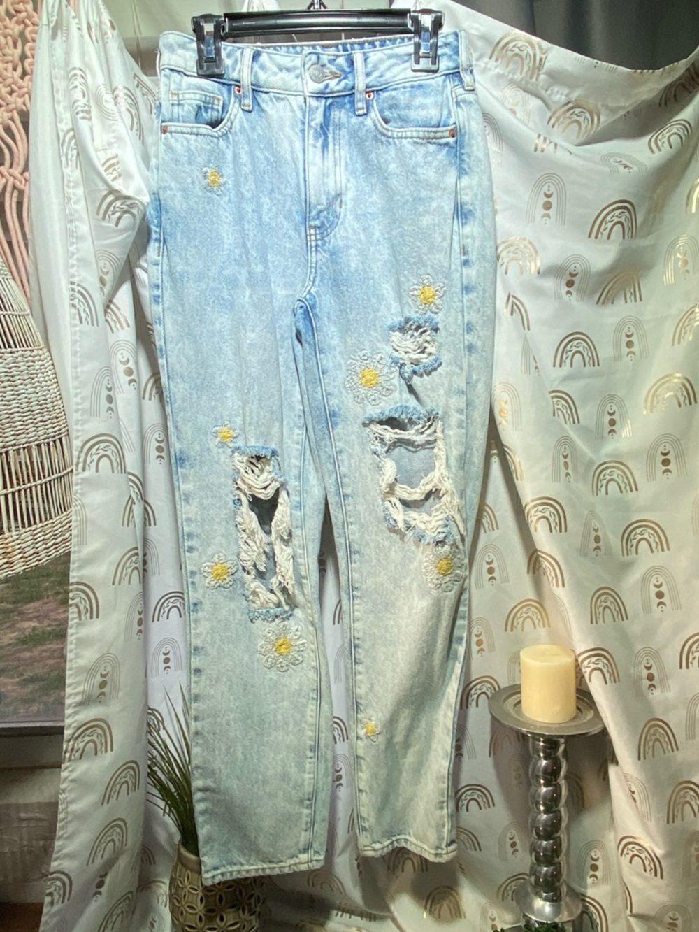 PacSun Light Wash Boyfriend Jeans with Daisy Embroidery